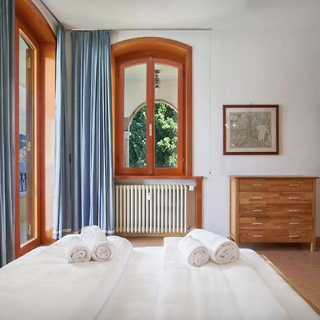 Villa Francesca-Grande appartamento in riva al lago Brenzone sul Garda Esterno foto