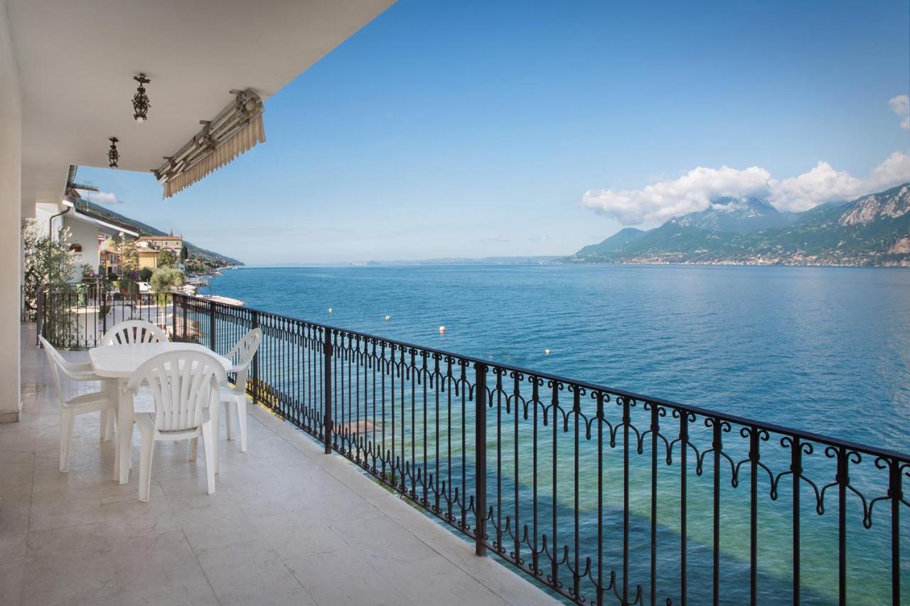 Villa Francesca-Grande appartamento in riva al lago Brenzone sul Garda Esterno foto